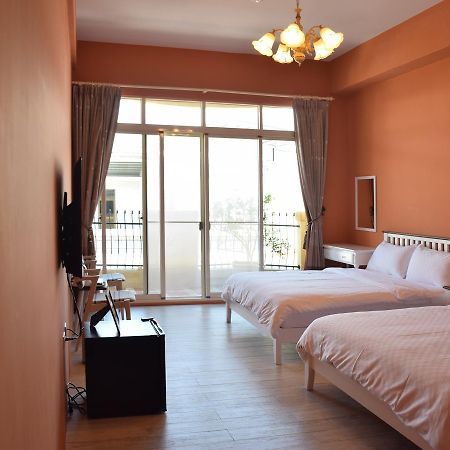 Red Roof B&B Taitung Екстериор снимка