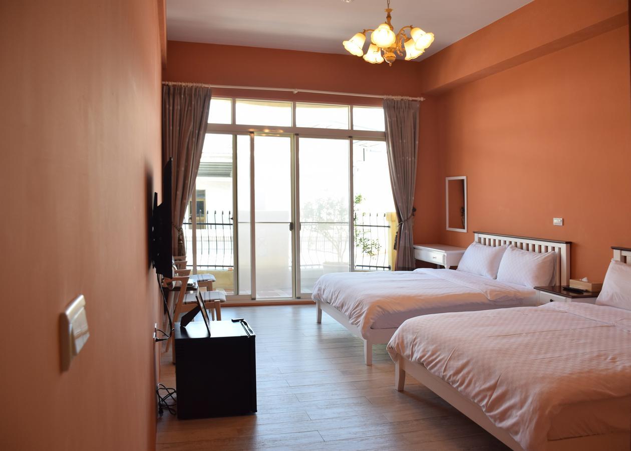 Red Roof B&B Taitung Екстериор снимка